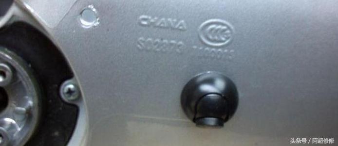 汽车右侧盲区摄像头走线安装,汽车右侧盲区摄像头安装教程