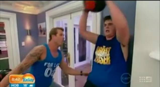 十年前,他是“最大失败者”冠军,然后他用十年时间令所有人折服