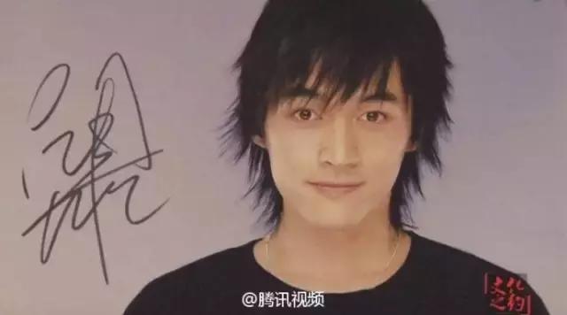 胡歌深夜发圈,胡歌深夜发文感慨万千