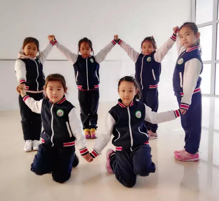 各个学校校服款式,今年学校最流行的校服