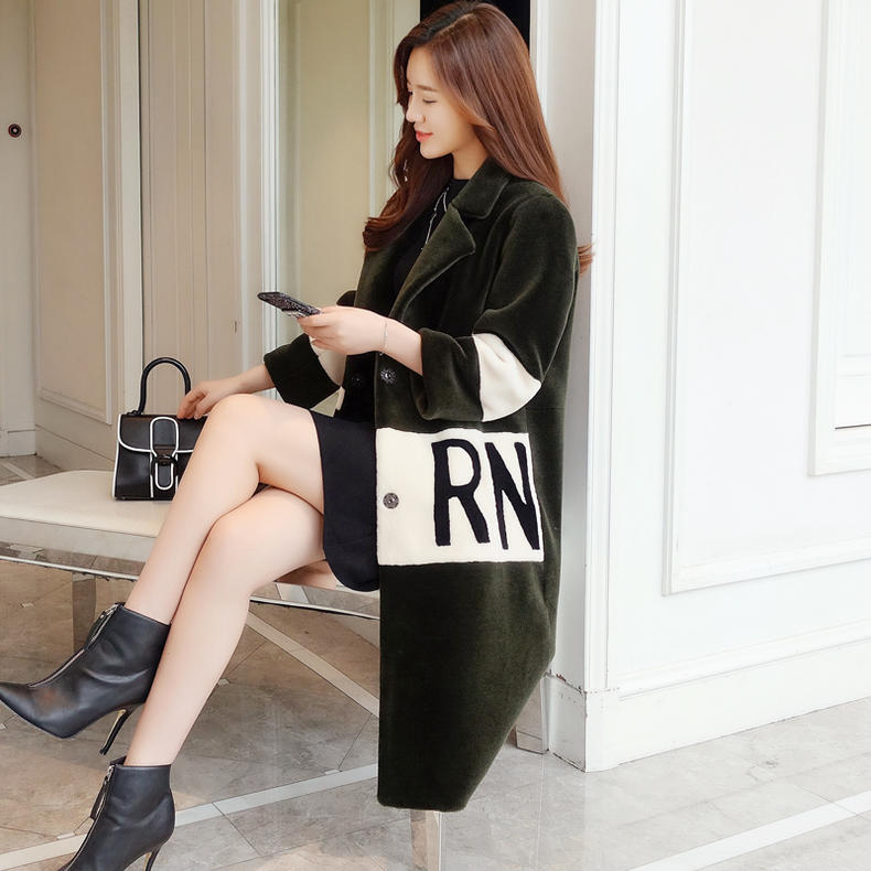 皮草外套怎么穿出时髦感,小香风皮草外套怎么搭配最好看