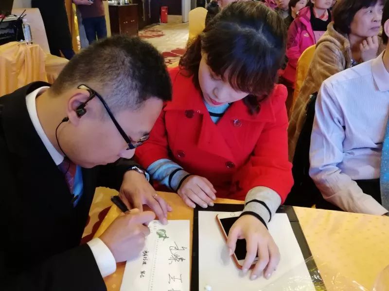 巡回之旅收官站出现神秘圆桌会议！到底说了啥？丨股市大家谈