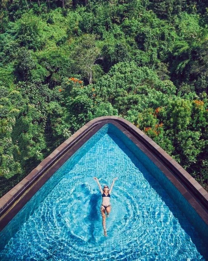 巴厘岛比较好的酒店有哪些,巴厘岛景色最好的酒店