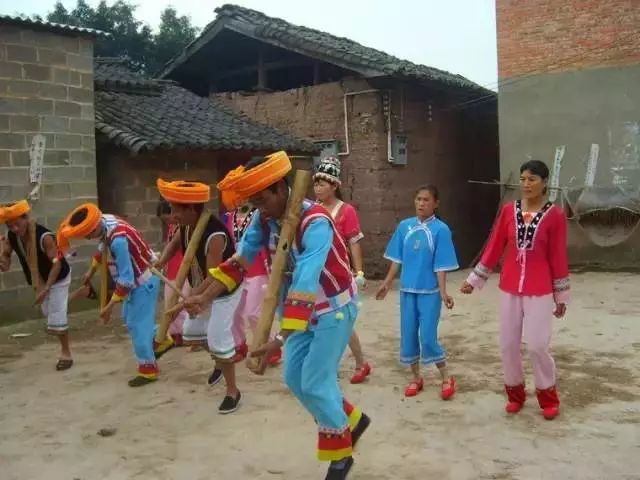 民俗的舞蹈,民俗文化易学