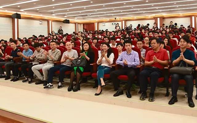 从放牛娃到大学教授,14岁少年辍学成大学教授