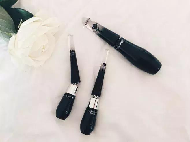 cpb贵妇粉霜好用吗,cpb和dior粉底液