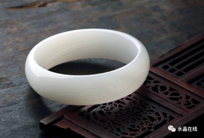 砗磲有黑色细纹,砗磲发黑怎么处理