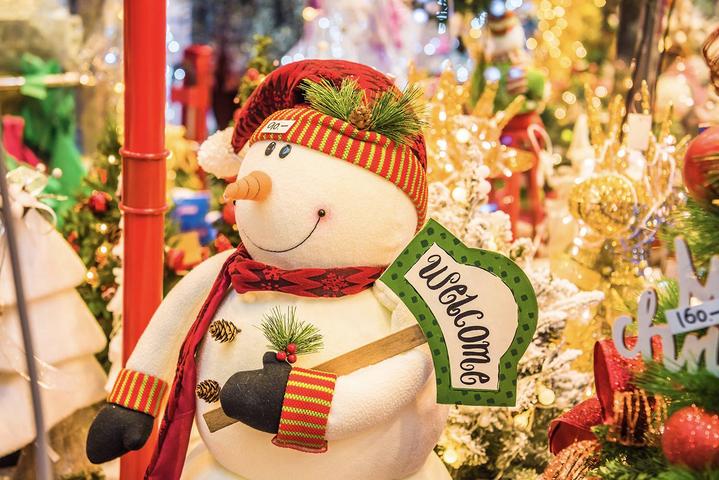 这里是韩国最传统的市场，不仅有美食还有免税店