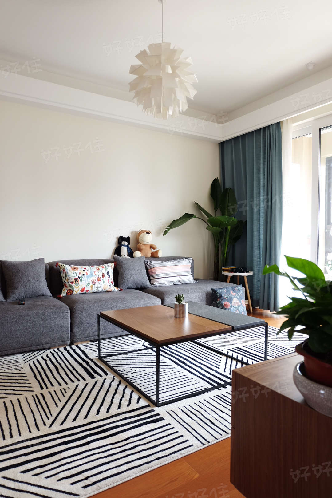 把阳台改造属于自己的小天地,把一平米的小阳台改造成秘密基地