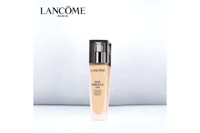 新手化妆入门粉底怎么涂,汤姆福特粉底液1.3色号会不会太黄