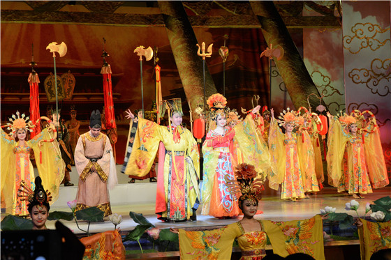 坐着高铁去西安，逛吃逛吃逛吃……