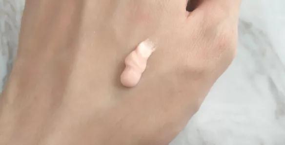 一路开挂底妆全线测评全是大实话,值得买的第一瓶大牌粉底液