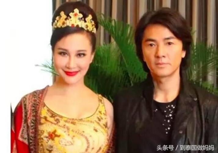 侯耀华超越范冰冰杨幂，成为新晋“带货男神”，白云皮具城火了！