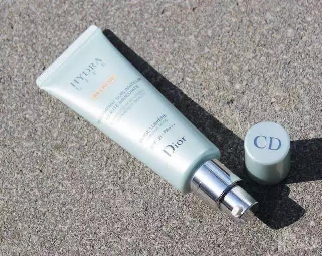 一路开挂底妆全线测评全是大实话,值得买的第一瓶大牌粉底液