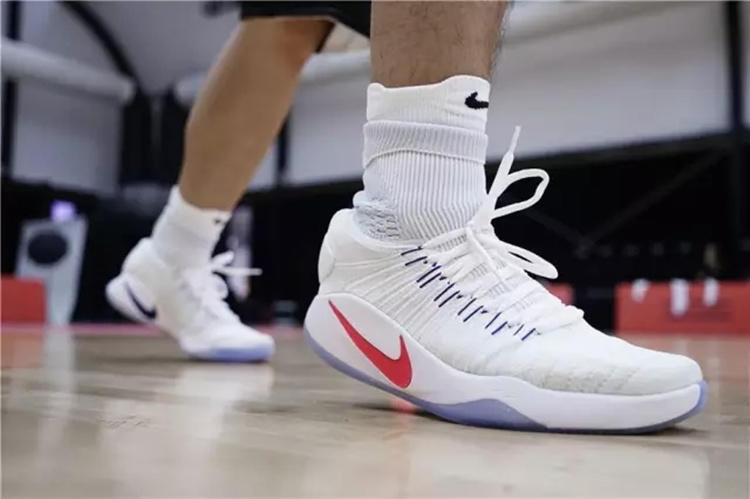 轻质舒适透气运动鞋学生党,低帮透气耐磨轻质百搭