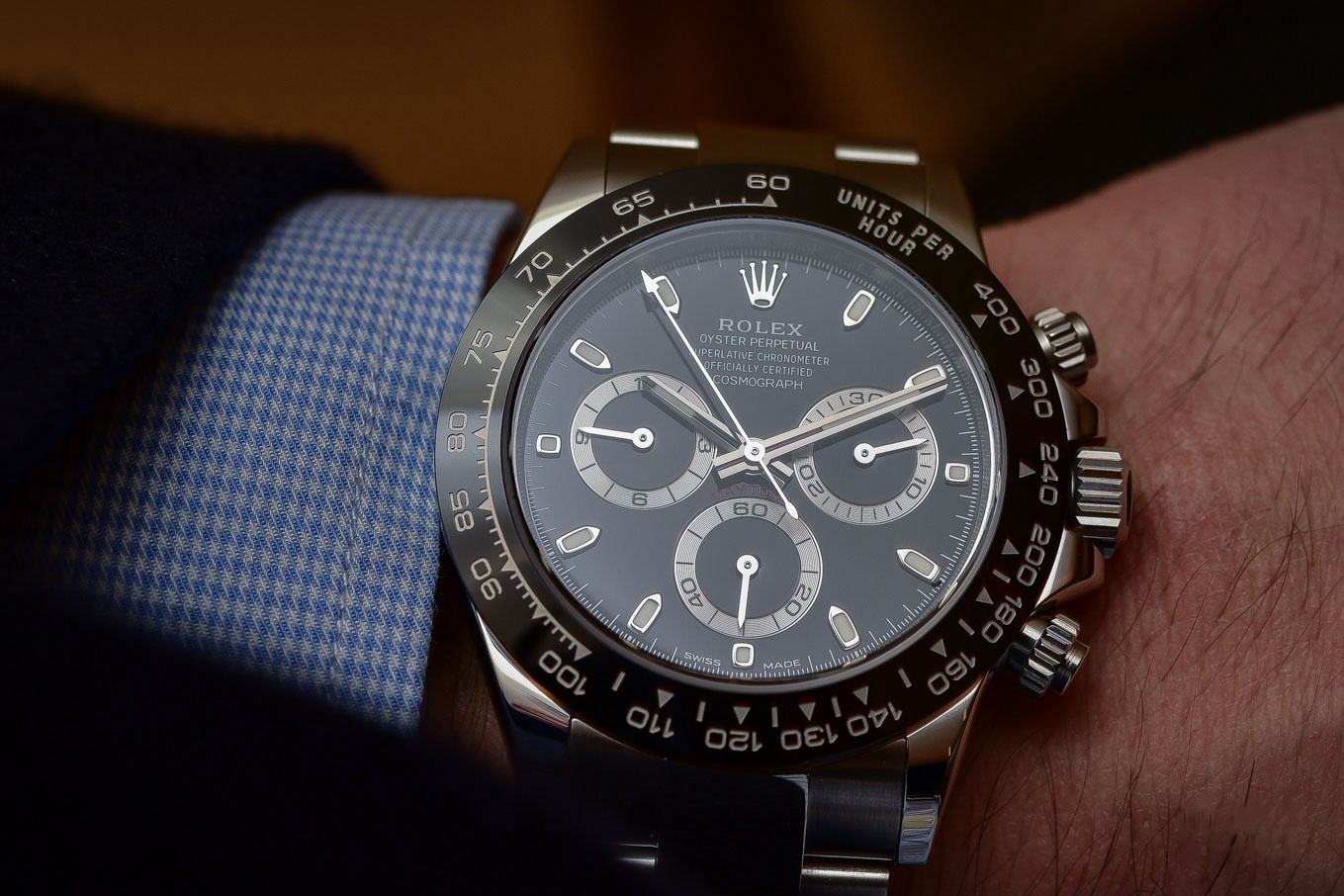 一般从专柜买的手表保修是多久 (网上买的手表不保修吗)