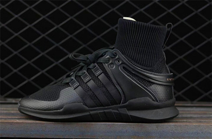 阿迪达斯adidas最新款三叶草,adidas阿迪达斯大男童鞋子