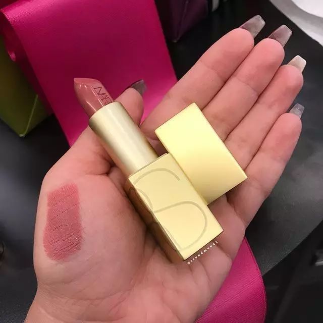 2017年圣诞限定口红香奈儿,2020圣诞口红限定