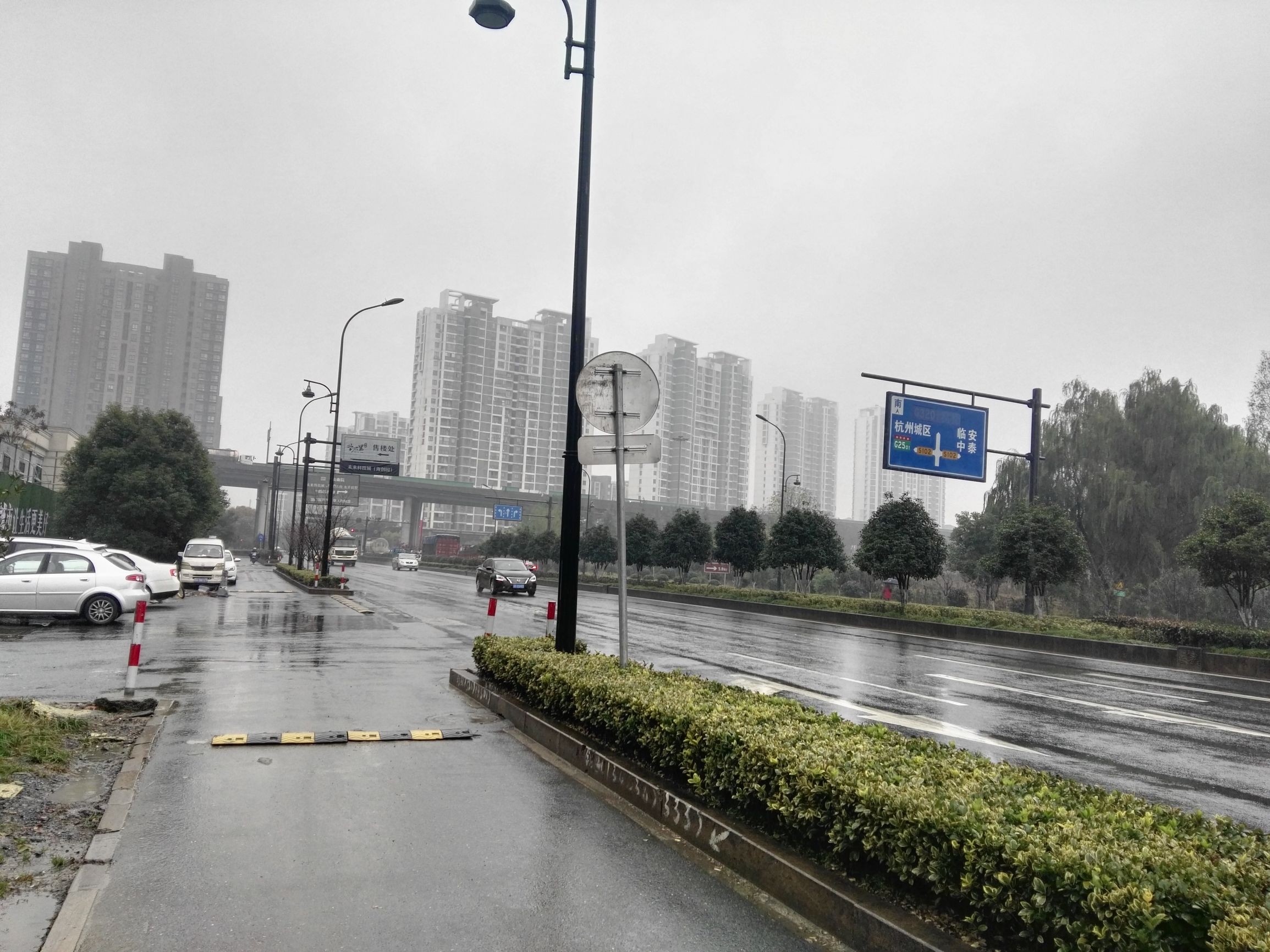 未来科技城附近2w一平米的房价,未来科技城车位值得买吗