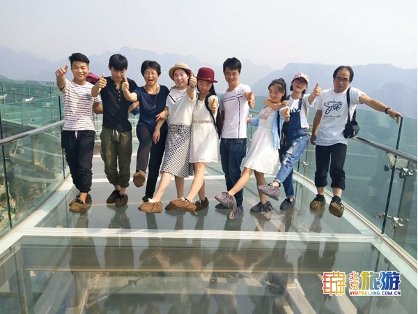 探店吃各个地方美食,探店吃东西甜品