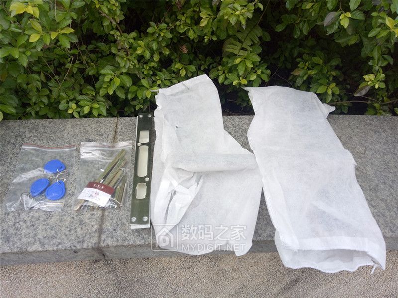 智能门锁拆解步骤,智能门锁拆解图解