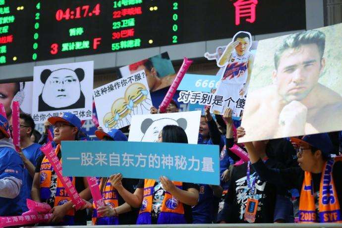 b绔欐垚绔嬬數绔炴垬闃焍lg,b绔欑粍寤簂pl鎴橀槦