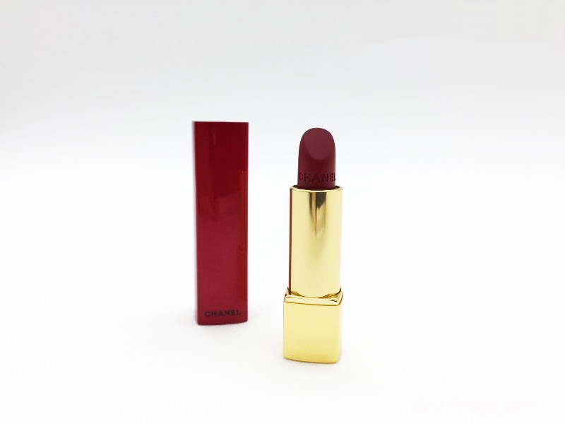 错过就没有了！2017圣诞节值得疯抢的10款圣诞限定唇膏