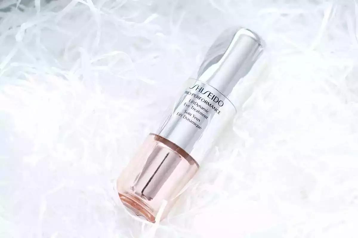 冬天皮肤起皮干燥有碎屑怎么保湿,秋冬干燥起皮补水保湿就选它