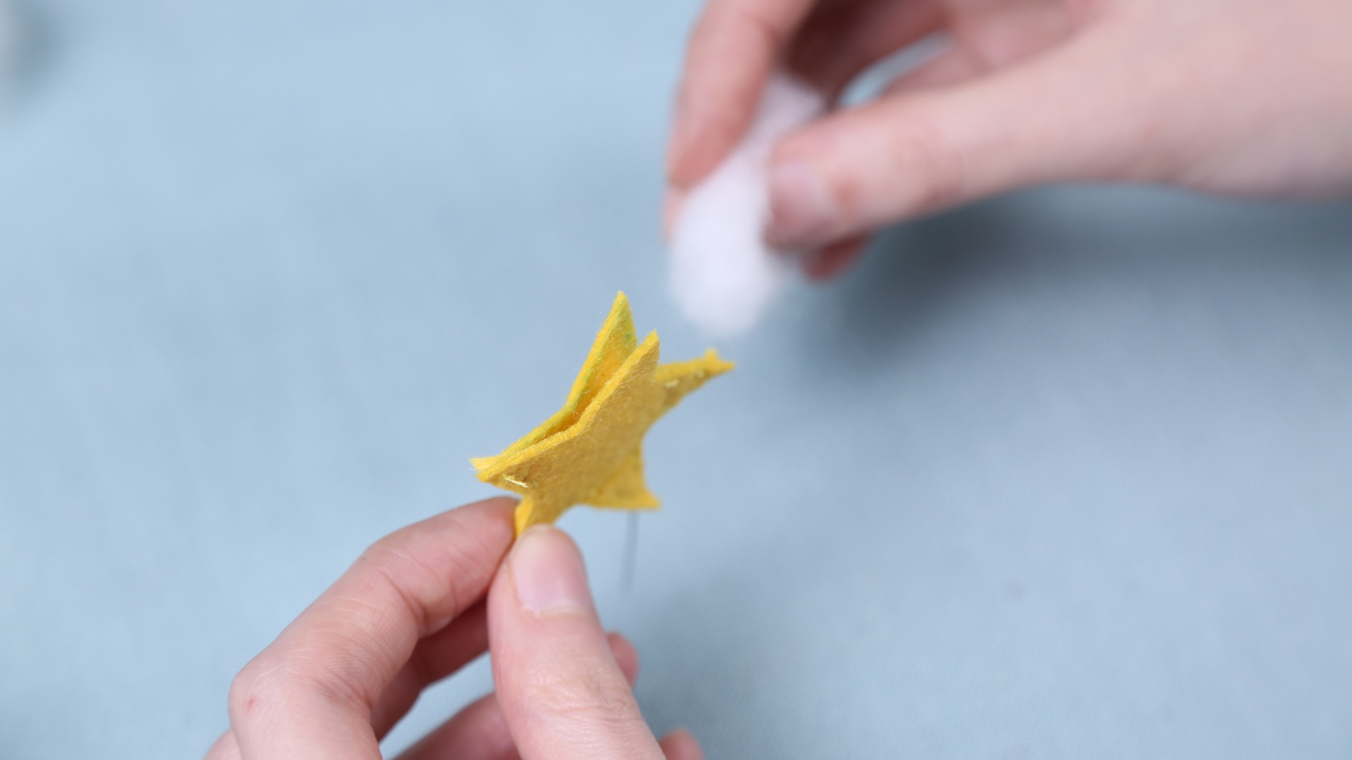 圣诞树用纸做简单又好看,圣诞树贴纸手工制作不织布