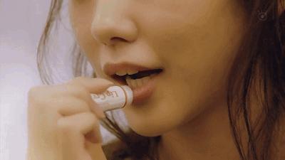 润唇膏好不好用,润唇膏吐槽