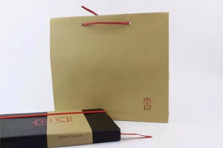 没有故事的小黑和小白