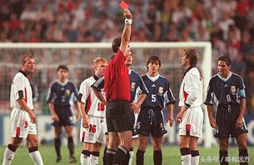 足球史上不可超越十大经典时刻,足球史上最悲情的10大瞬间