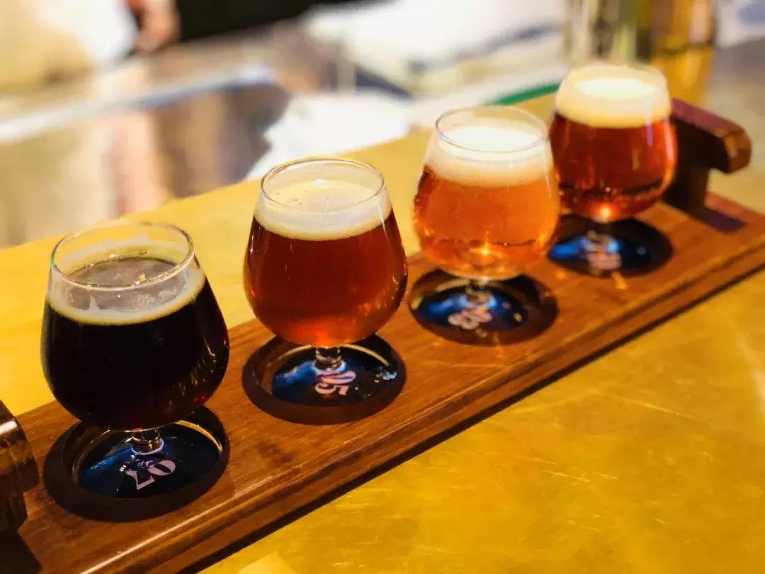 郑州市东站附近酒吧,郑州东站附近的一个酒吧