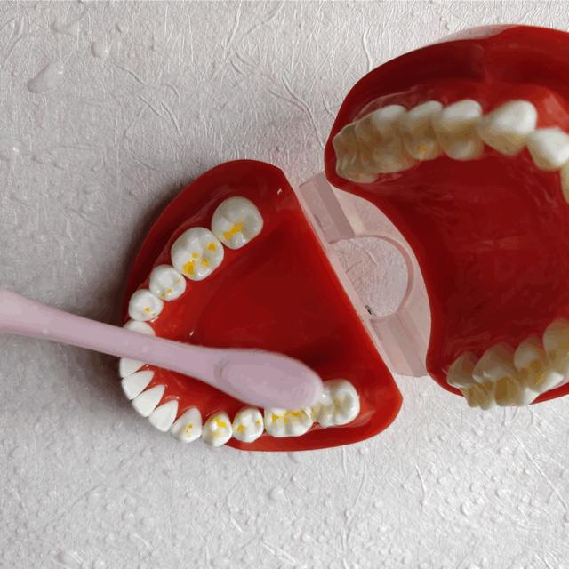 改变刷牙方式?只要一支OcleanOne智能牙刷就可以了