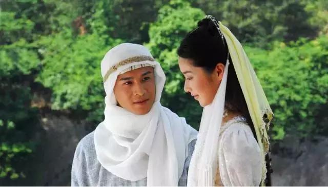 你若不懂情与爱，愿君读金庸武侠！