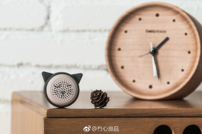 陶瓷摆件猫 (瓷摆件猫)