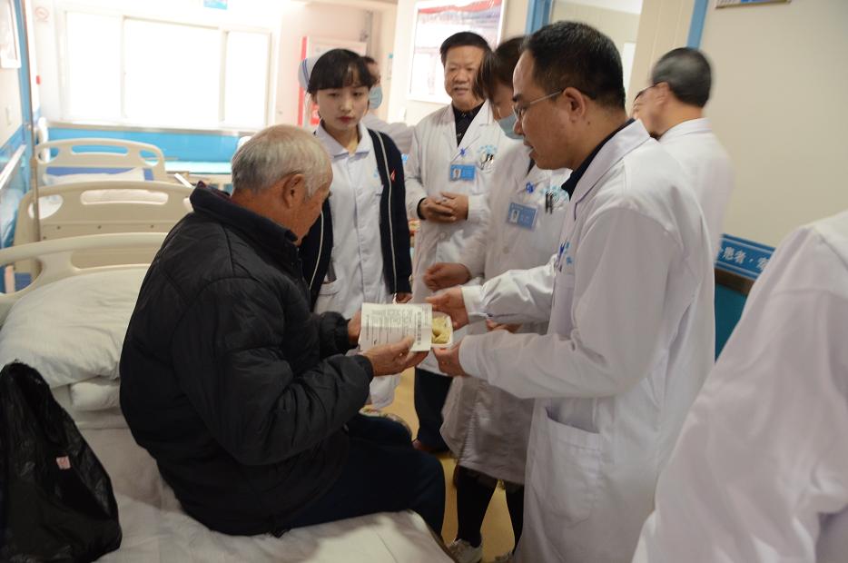 “情暖冬至爱在军海”郑州军海脑病医院全体医护为患者送饺子！