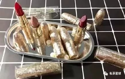 圣诞彩妆哪个最好卖,圣诞节买什么彩妆好呢