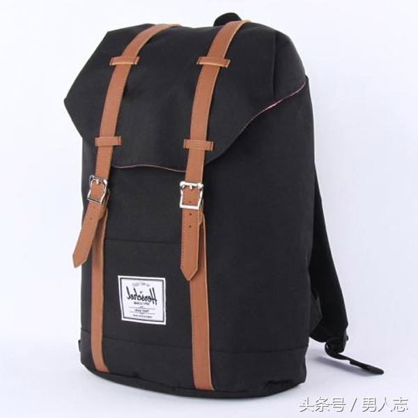秋冬男包｜要想出街有型，选对双肩包才是关键！