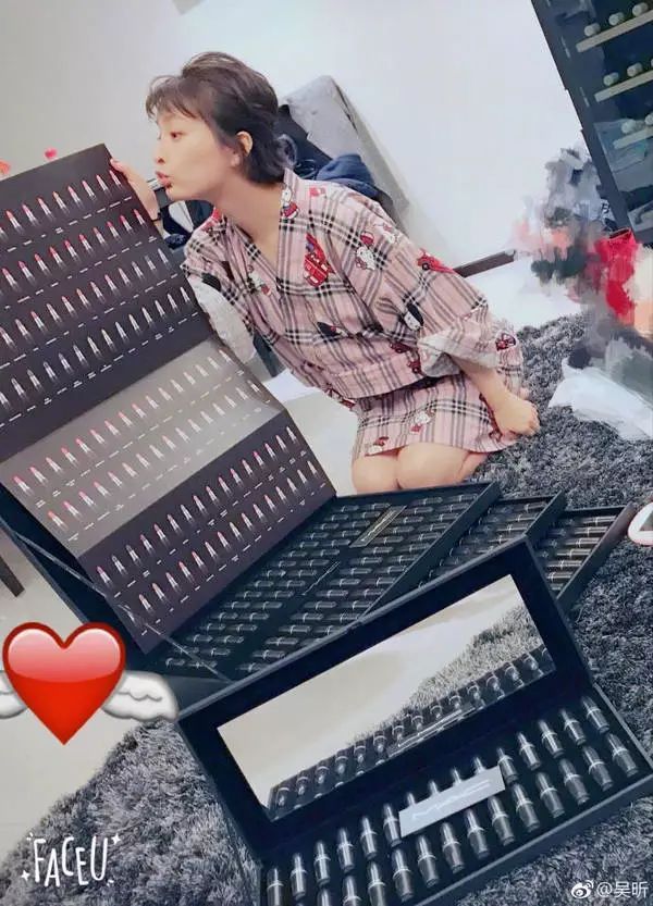 圣诞节礼物送女朋友预算1000,圣诞节给女朋友送什么礼物比较好