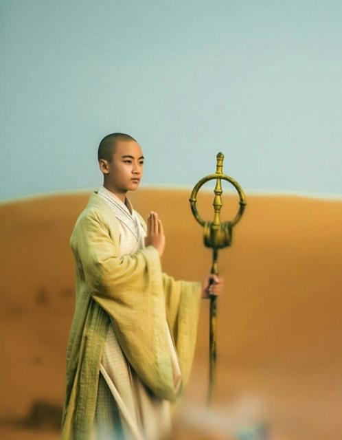 出道两年，他就挑战林峰经典角色，新戏被赞“禁欲系男神”