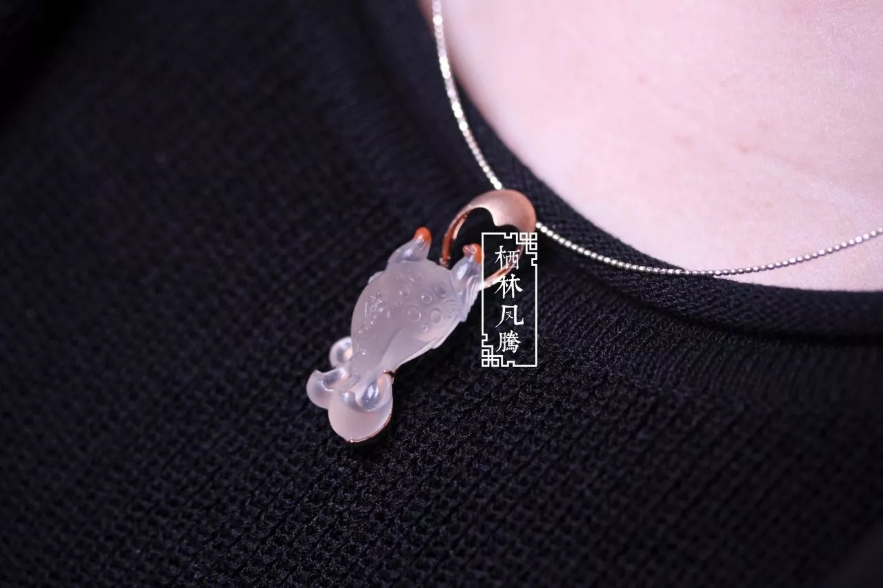 火焰南红和冰飘南红哪个值钱,南红冰飘和火焰纹的区分