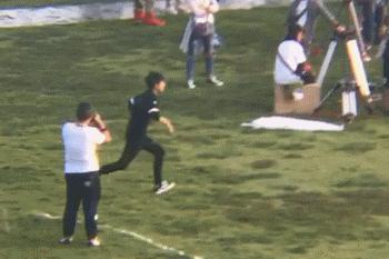 王俊凯会像苍鹰一样倔强,小螃蟹在王俊凯面前可以有多乖