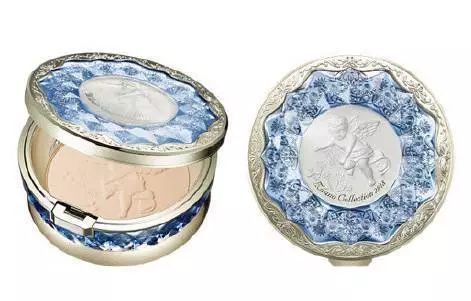 圣诞节送女友什么礼物才会显得不落俗套，看起来实用又有品味？！