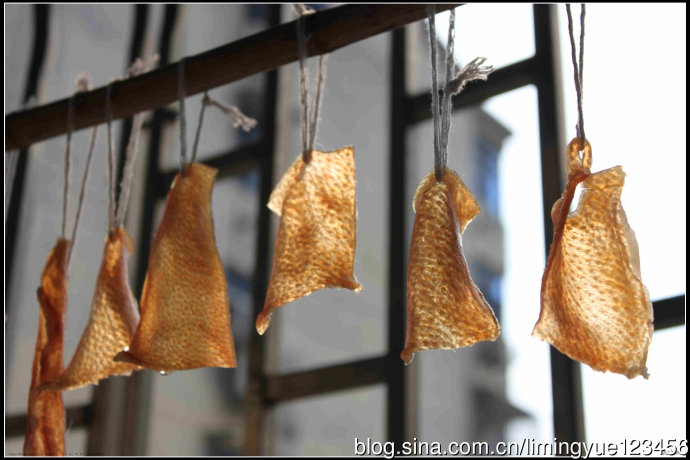 猪肉皮像鳞片,油发鱼肚与干鱼肚