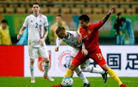 同样是在场上散步，梅西被赞合理分配体能，而他却断送了职业生涯