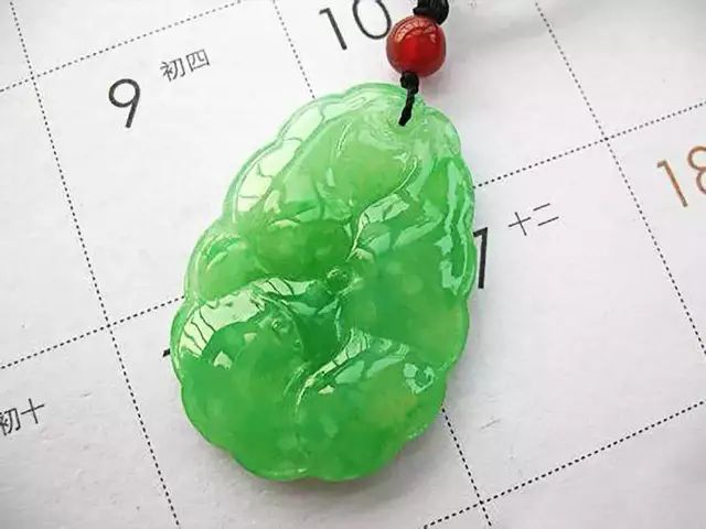 「珠宝小课堂」网购翡翠神仙图,实物丑的让你想不到