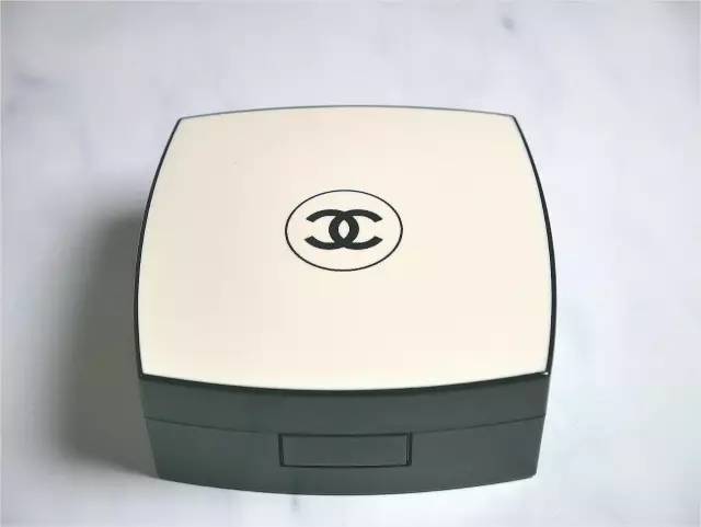 yslniki气垫和阿玛尼蓝气垫测评,ysl气垫推荐公认好用第一名测评