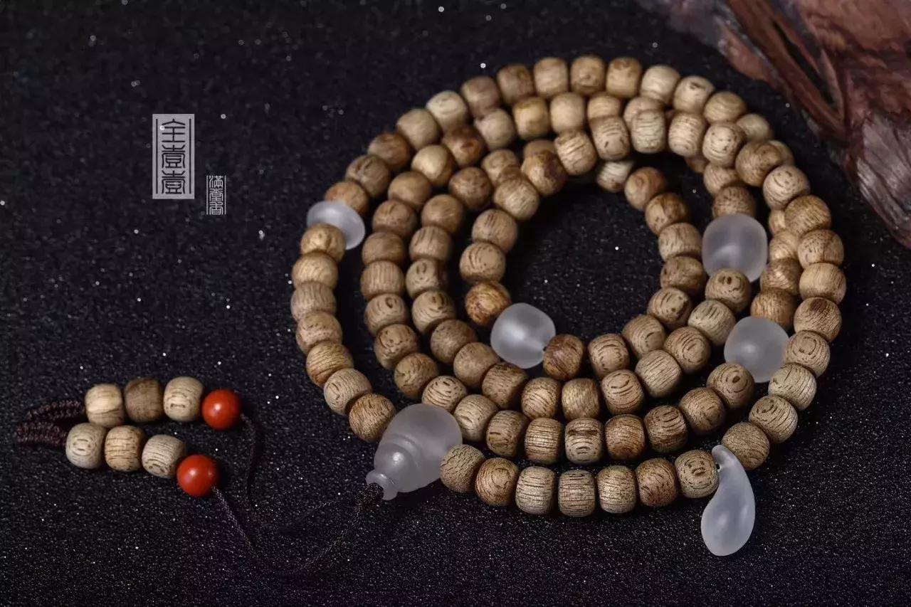 南红手串戴四圈太紧怎么办,手串弹力线四圈太松五圈太紧