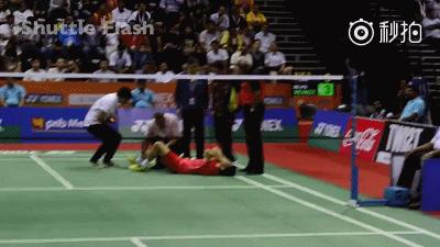 李宗伟经典瞬间比赛回放,羽毛球场上的落泪瞬间